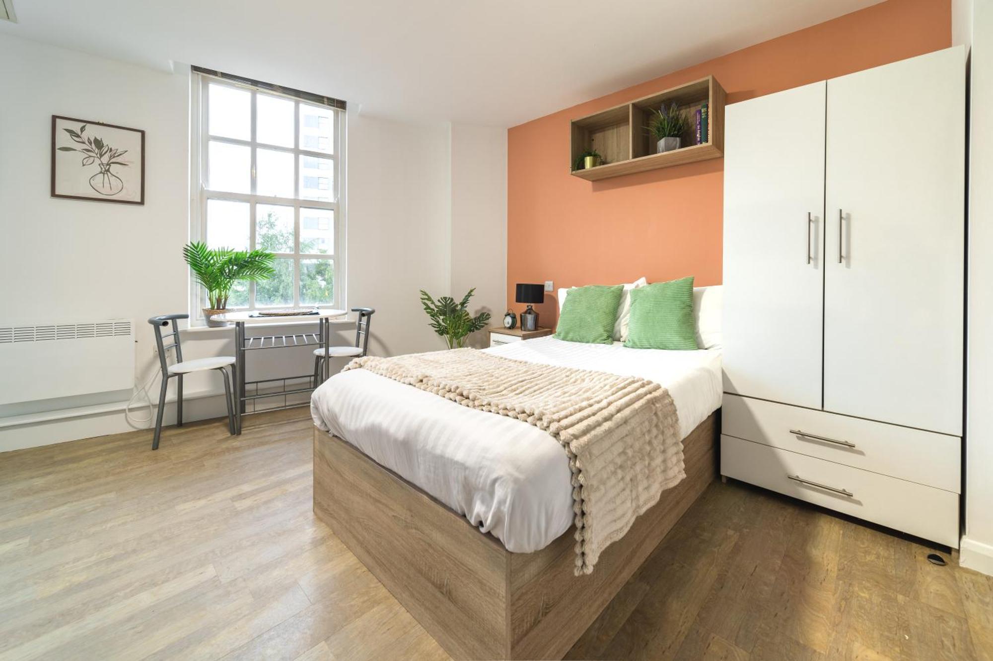 Alexandra House Apartments By City Centre Шефилд Екстериор снимка