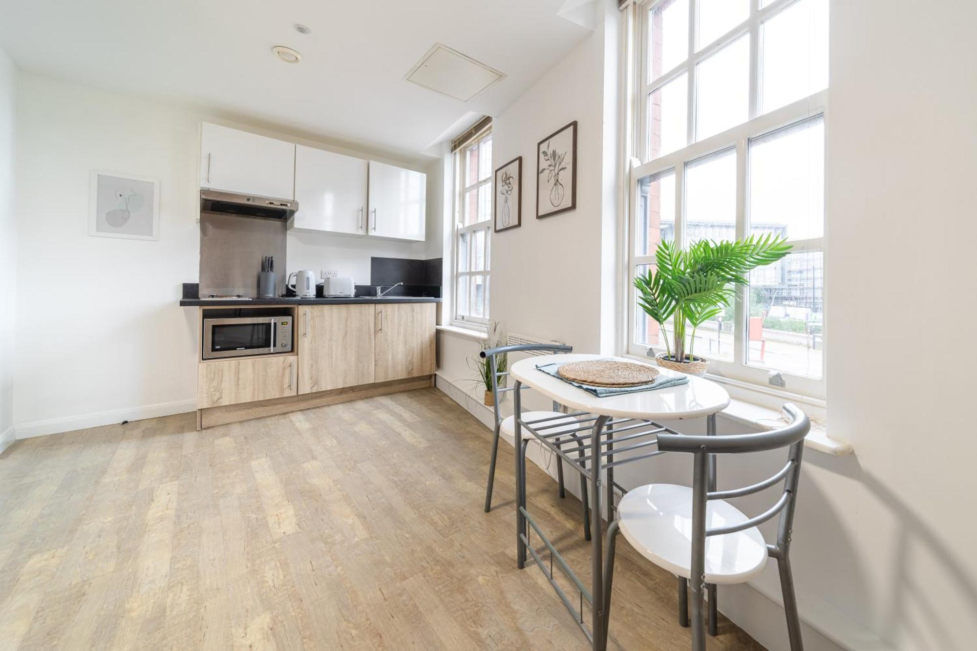 Alexandra House Apartments By City Centre Шефилд Екстериор снимка
