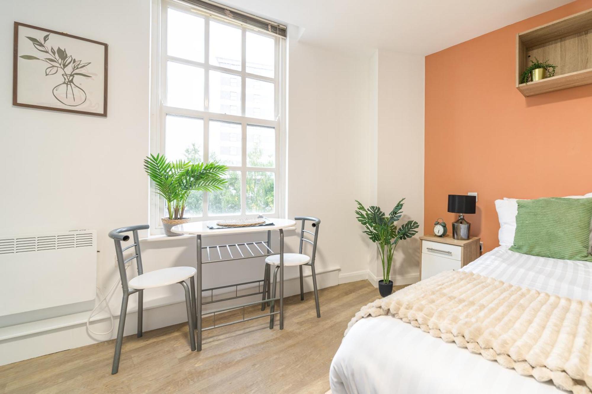 Alexandra House Apartments By City Centre Шефилд Екстериор снимка