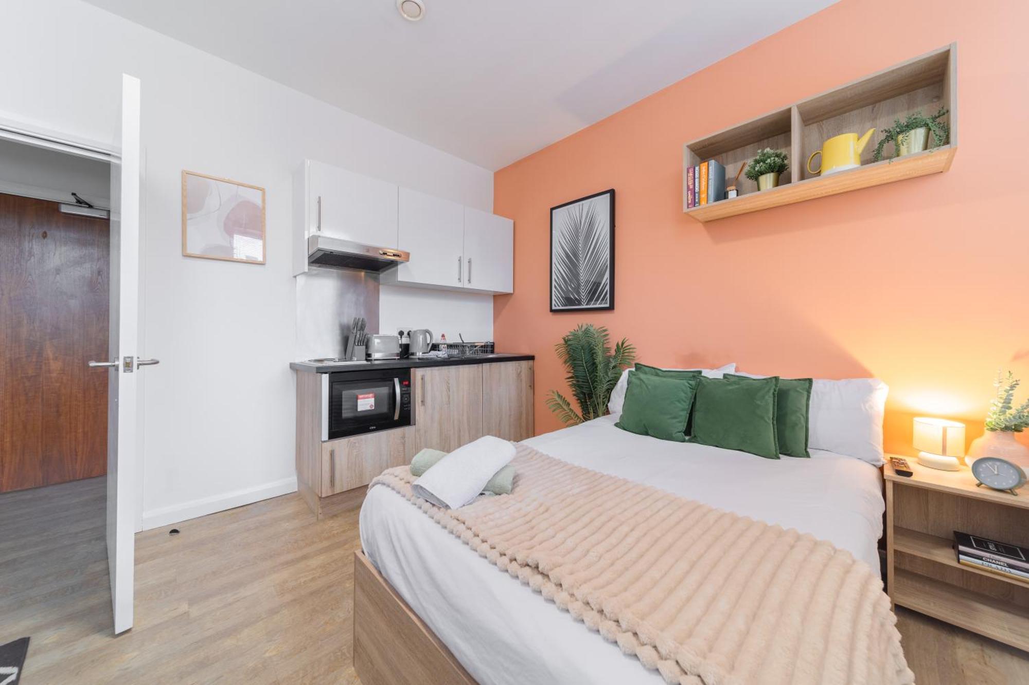 Alexandra House Apartments By City Centre Шефилд Екстериор снимка